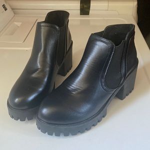 Chunky Heel Chelsea Boot